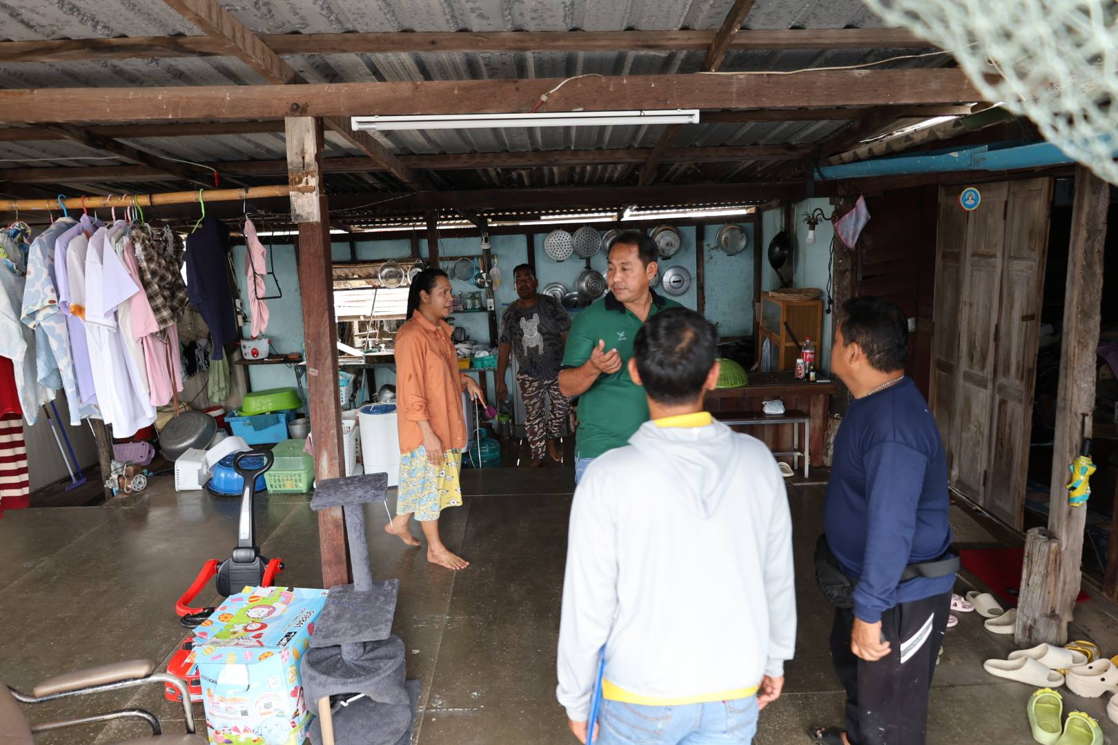 ลงพื้นที่ตรวจสอบความเสียหายจากเหตุวาตภัย