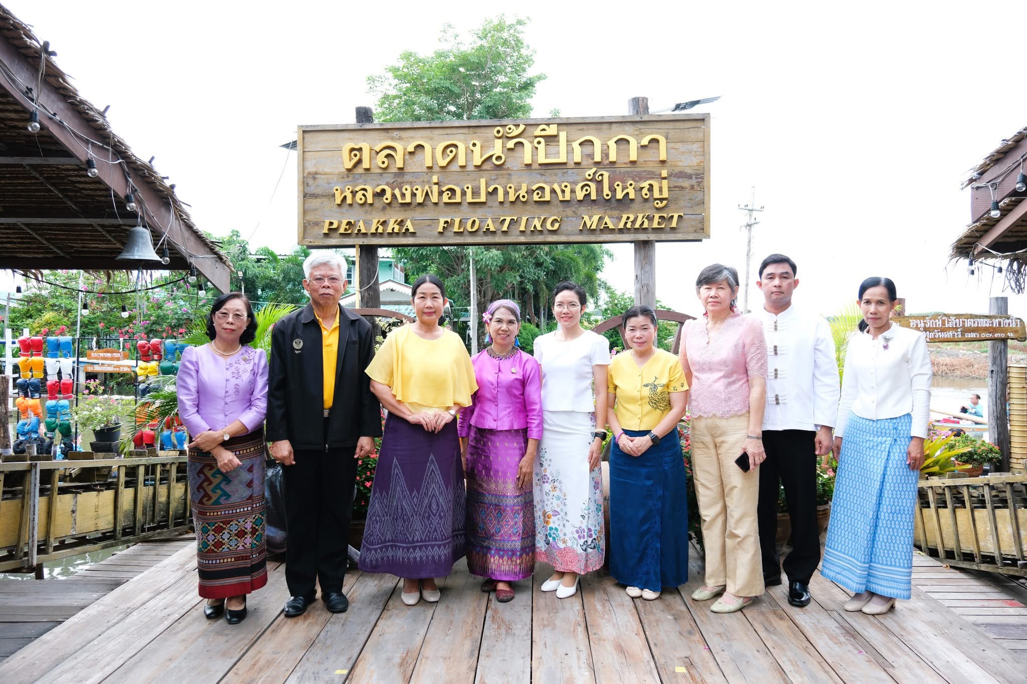 โครงการเข้าวัดปฏิบัติธรรมวันธรรมะสวนะ ศรัทธาอิ่มบุญ อุดหนุนชุมชน ตักบาตรพระทางน้ำ วัดปานประสิทธาราม
