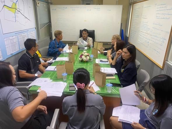 การประชุมคณะกรรมการสนับสนุนการจัดทำแผนพัฒนาองค์การบริหารส่วนตำบลคลองด่าน